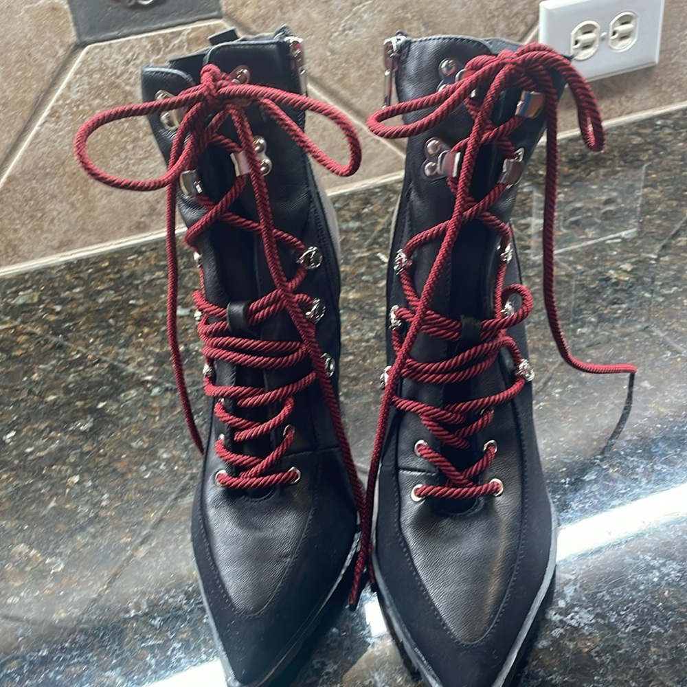Nib Steve Madden Kare Lace-Up Boot Black And Red … - image 2